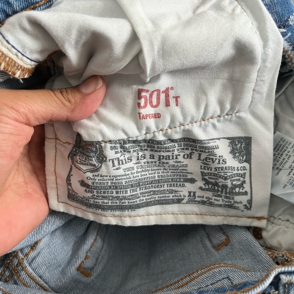 Levi 501T tapered cropped jeans - Picture 7 of 9
